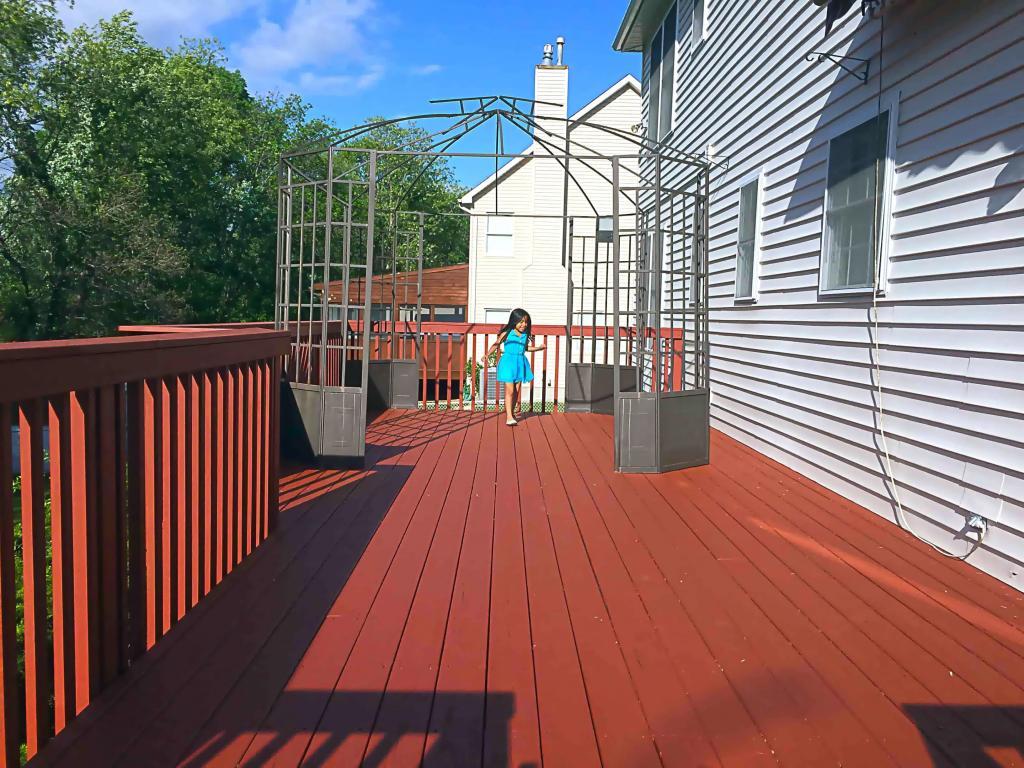 71403-full-view-of-deck-after-staining