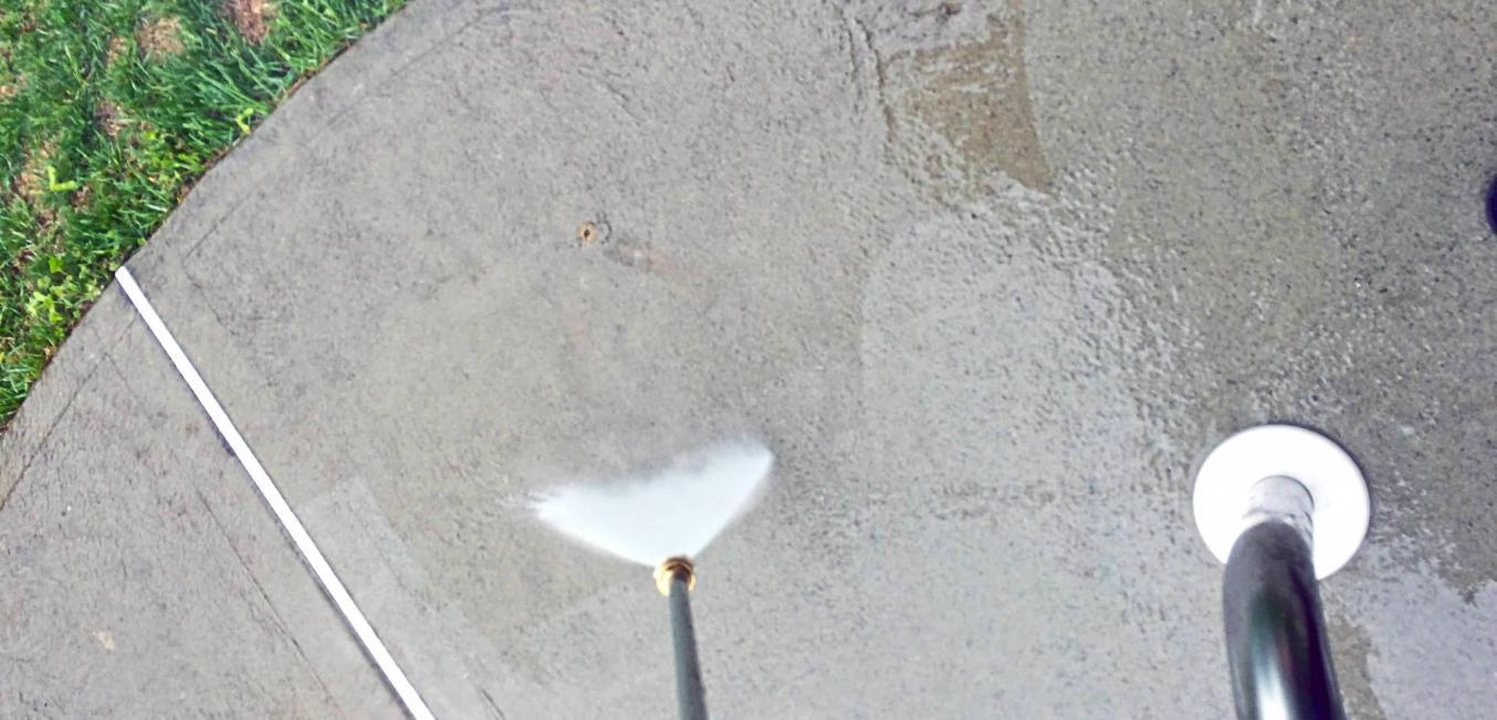 Power wash pool walkway, patio, & siding in Raritan NJ Flash Power Washing LLC